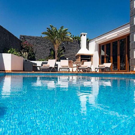 Villa Feel Tias Bagian luar foto